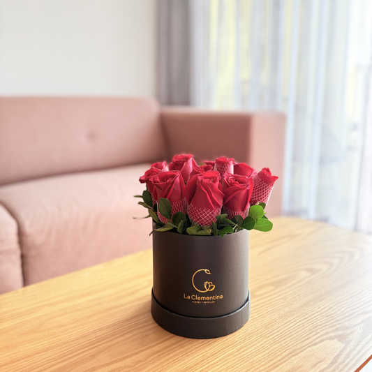 Box 12 Rosas Rojas