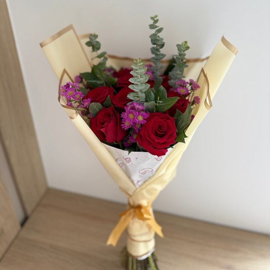 Ramo especial 12 rosas - Rojas