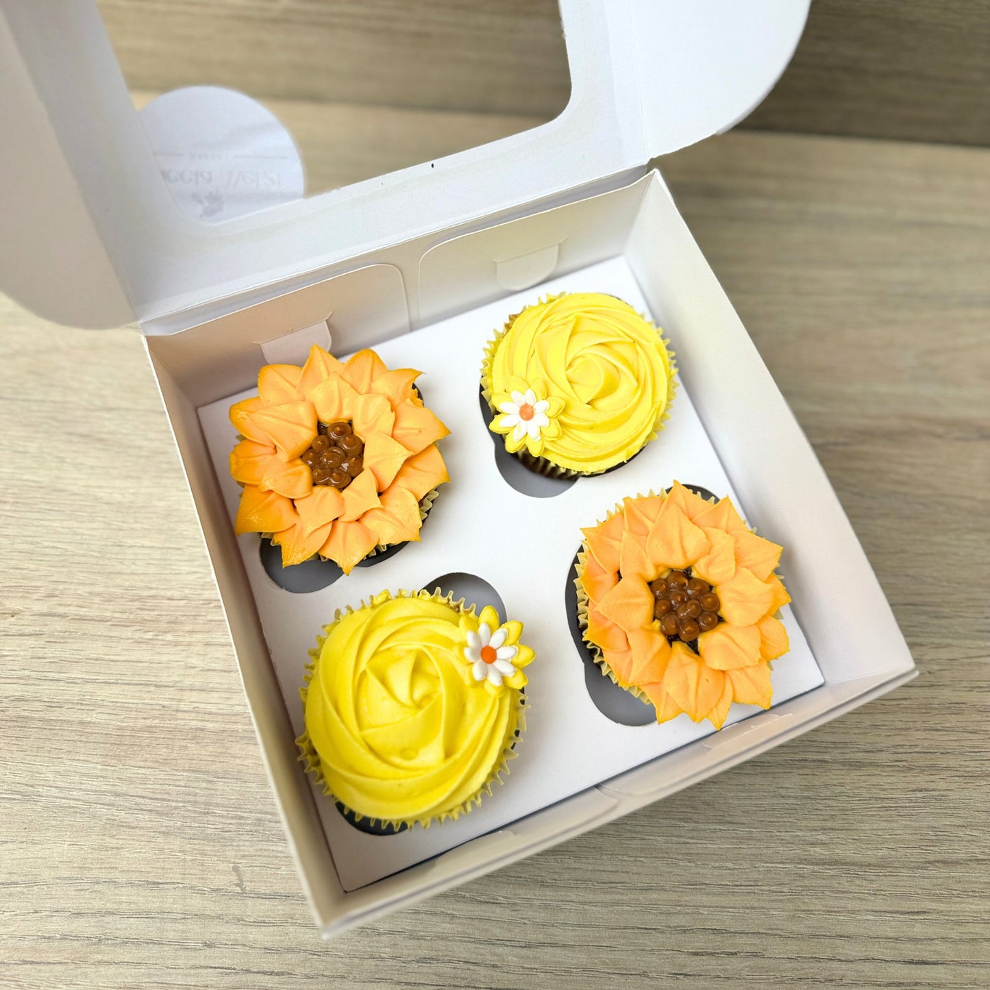 Cupcake - Flores Amarillas